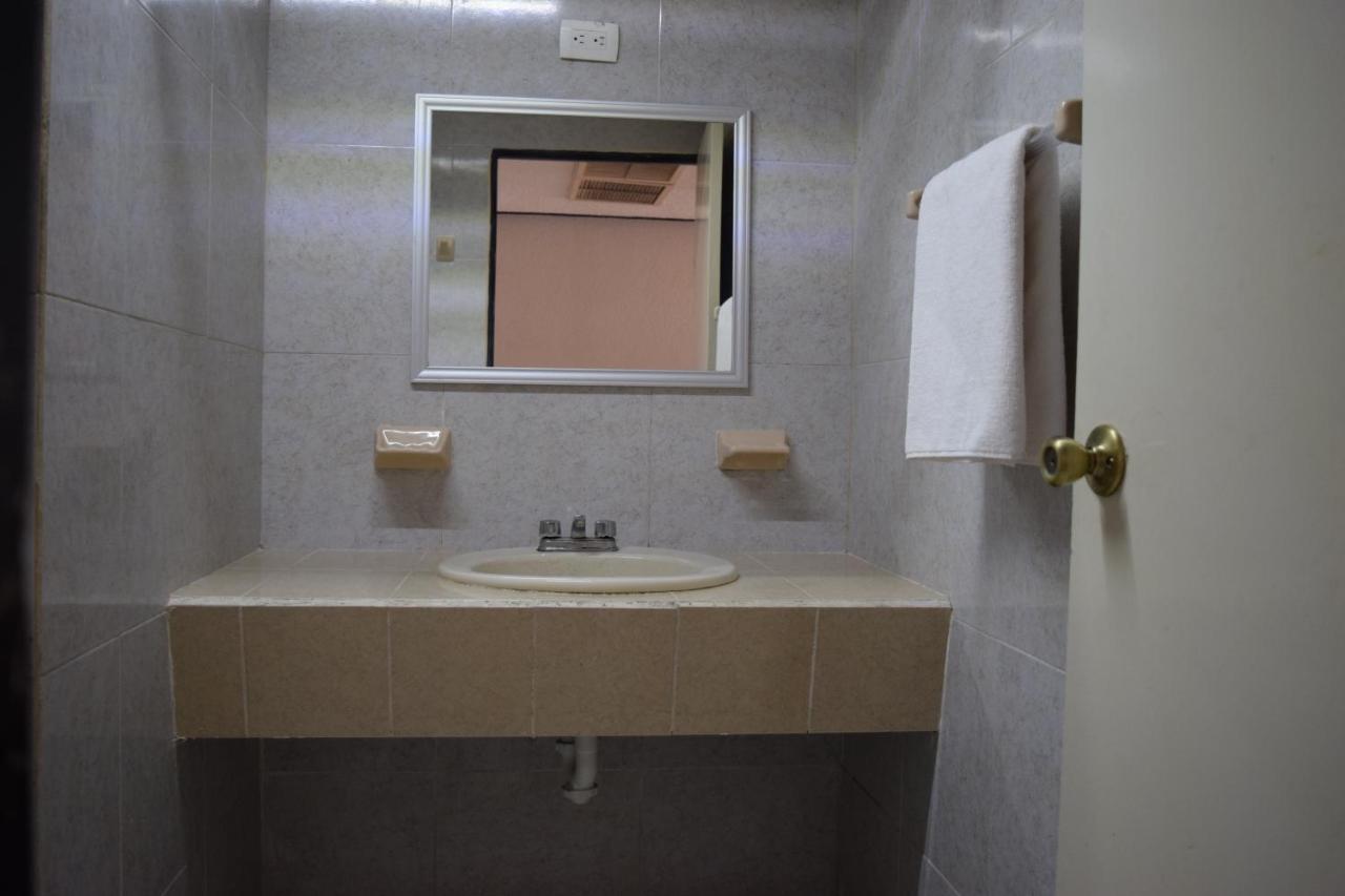 Hotel Virrey Rio Bravo Εξωτερικό φωτογραφία